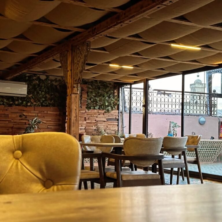 Instagram post from jardinrestaurantcafe. This post is in position 6.